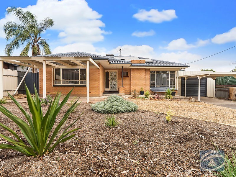 12 Russell Street, Evanston Park SA 5116