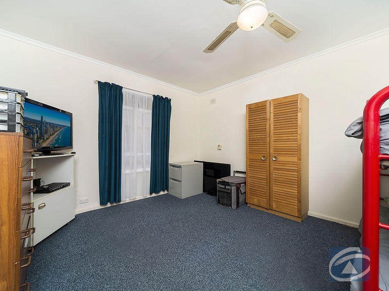 12 Russell Street, Evanston Park SA 5116