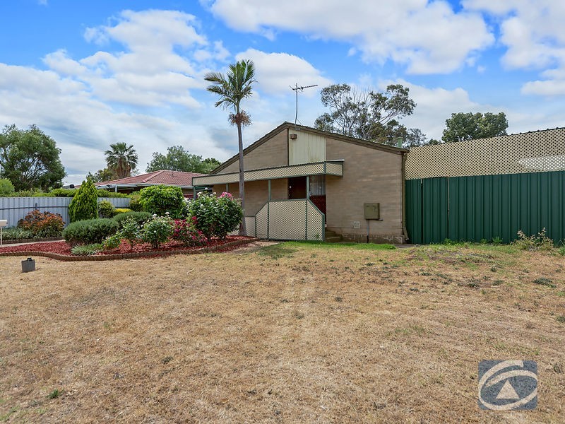 6 Cochran Street, Elizabeth Downs SA 5113