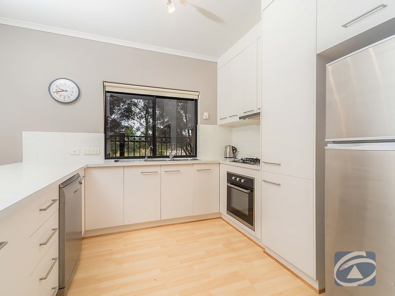 104 Sanctuary Drive, Mawson Lakes SA 5095