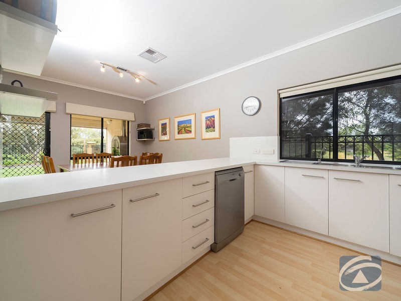 104 Sanctuary Drive, Mawson Lakes SA 5095