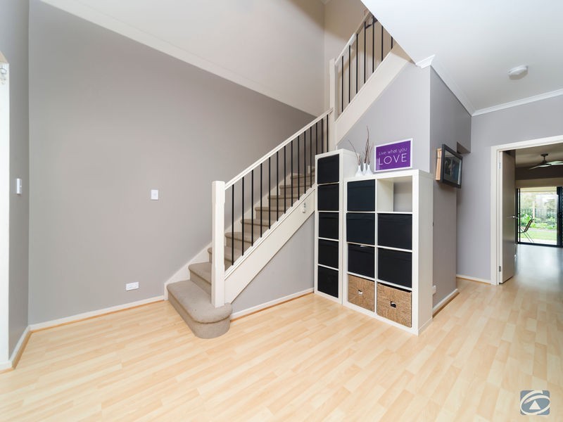 104 Sanctuary Drive, Mawson Lakes SA 5095