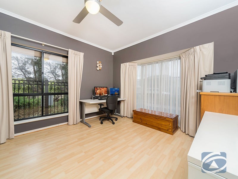 104 Sanctuary Drive, Mawson Lakes SA 5095