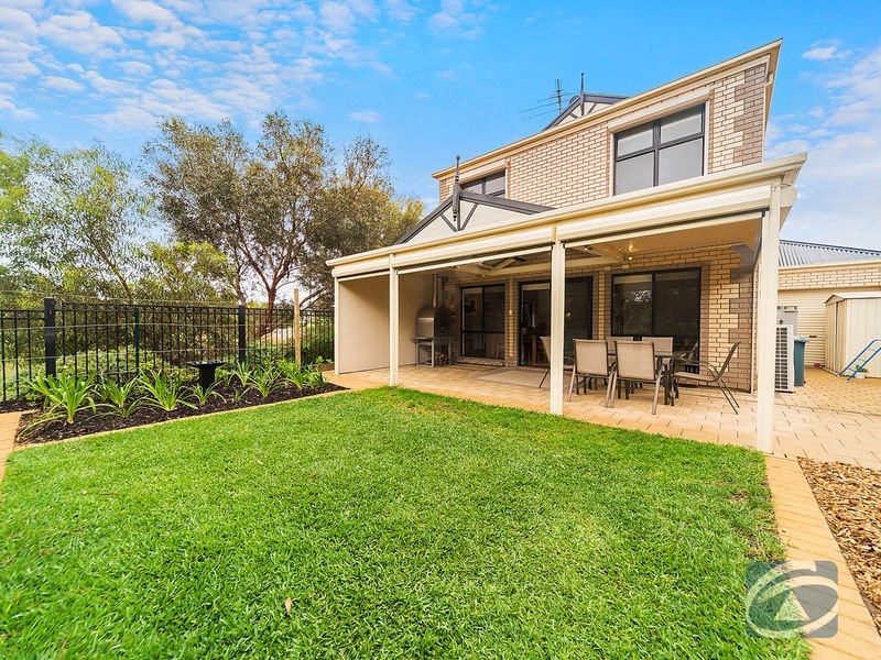 104 Sanctuary Drive, Mawson Lakes SA 5095
