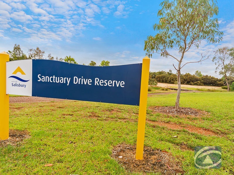 104 Sanctuary Drive, Mawson Lakes SA 5095