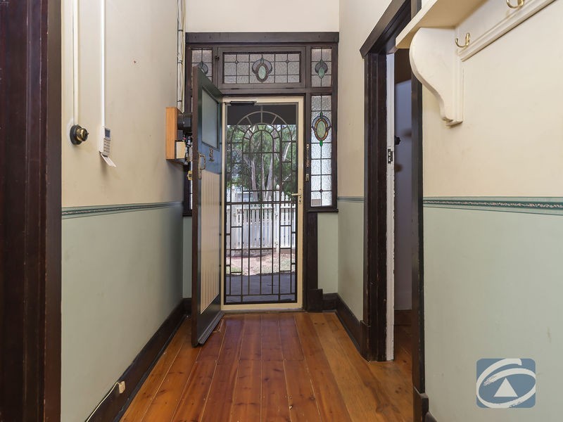 32 Paxton Street, Willaston SA 5118