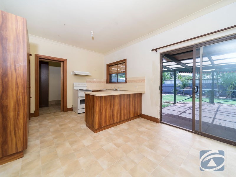32 Paxton Street, Willaston SA 5118