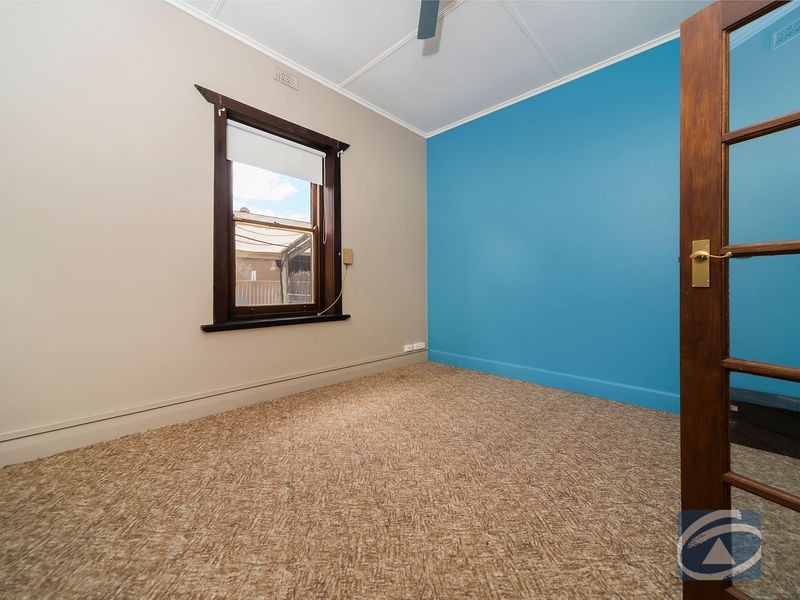 32 Paxton Street, Willaston SA 5118