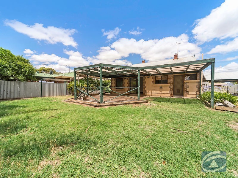 32 Paxton Street, Willaston SA 5118