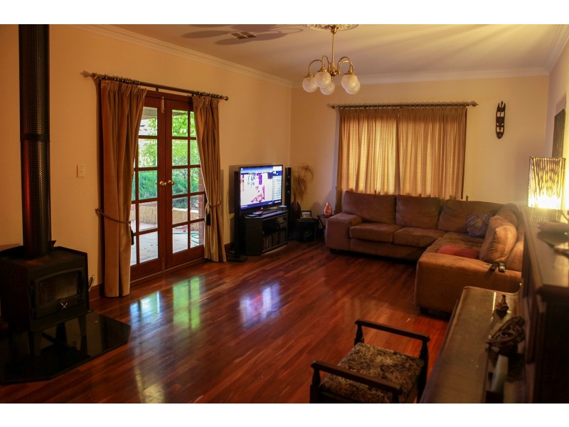 5 Challen Court, Evanston Park SA 5116