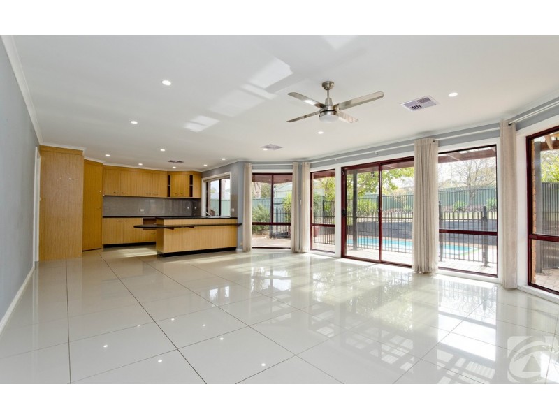 8 Finch Place, Hewett SA 5118