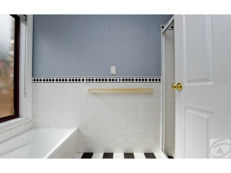 8 Finch Place, Hewett SA 5118