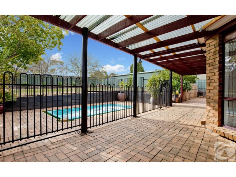 8 Finch Place, Hewett SA 5118