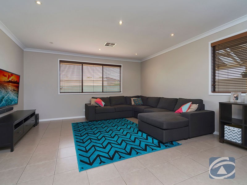 99 Kingfisher Drive, Hewett SA 5118