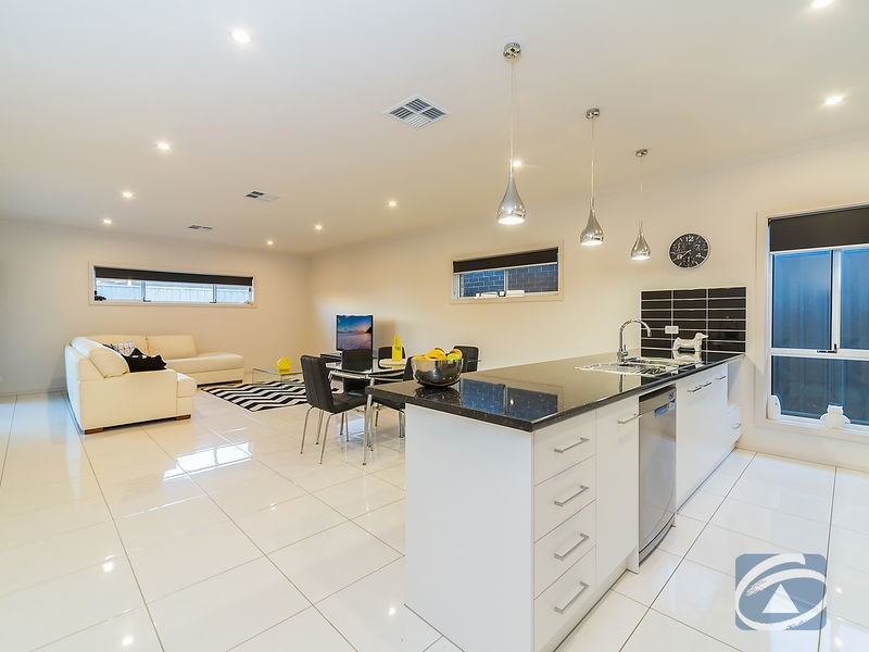 13 McEwen Road, Evanston Gardens SA 5116