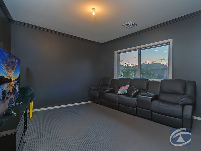 13 McEwen Road, Evanston Gardens SA 5116