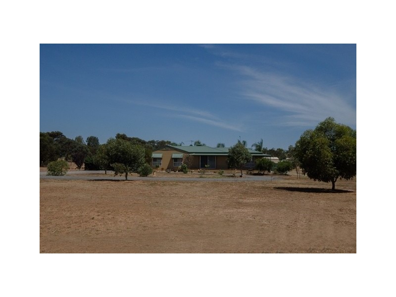 2 Dohnt Road, Lewiston SA 5501