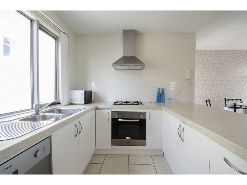 Unit 4 / 1 St Kitts Place, Mawson Lakes SA 5095