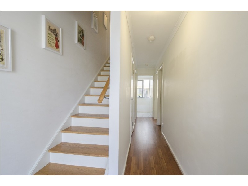 Unit 4 / 1 St Kitts Place, Mawson Lakes SA 5095