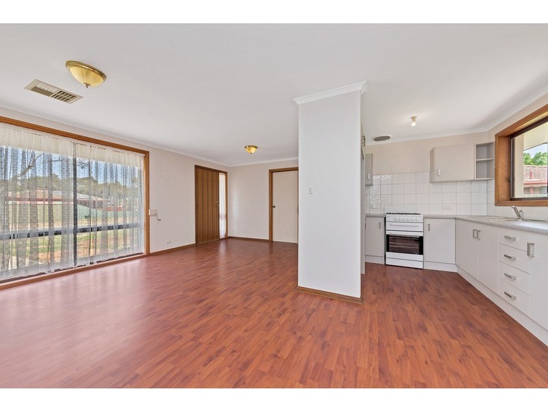 30 Wakeling Cr, Parafield Gardens SA 5107