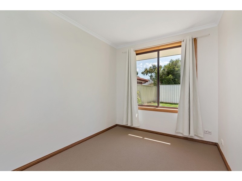 30 Wakeling Cr, Parafield Gardens SA 5107