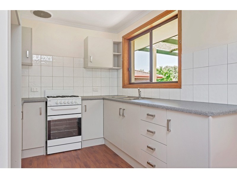 30 Wakeling Cr, Parafield Gardens SA 5107