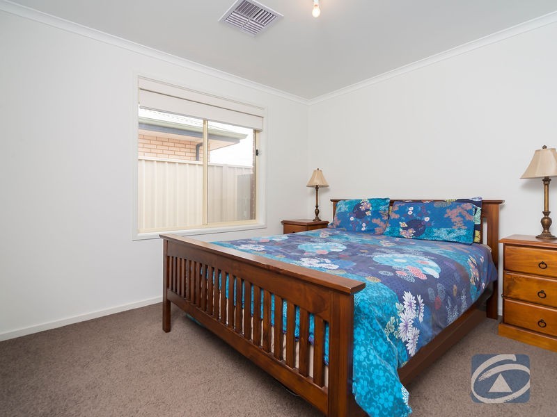 10 Lawes Terrace, Reid SA 5118