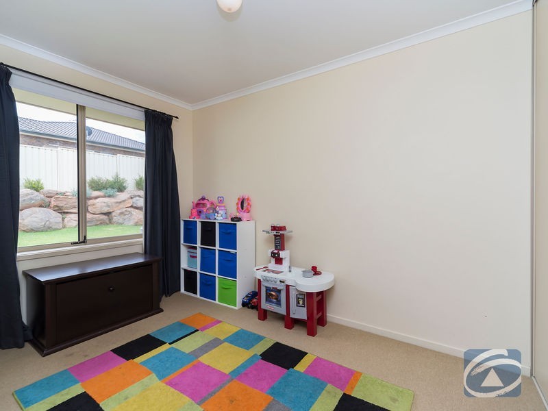 44 Thompson Circuit, Evanston Park SA 5116