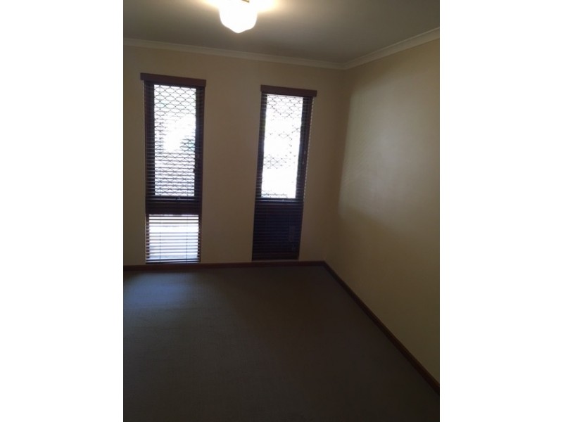 17A Selangor Avenue, Fairview Park SA 5126