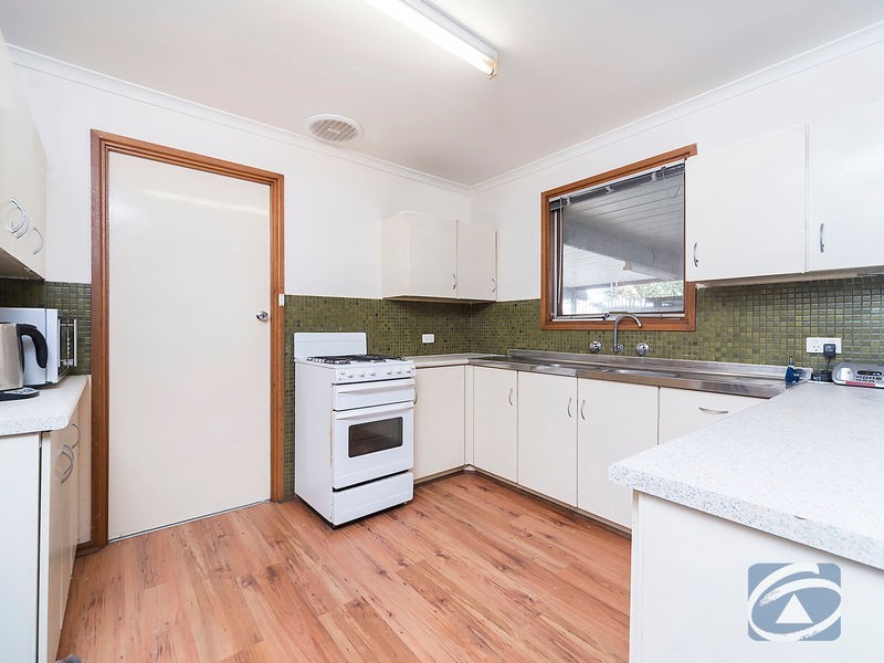 4 Paginton Crescent, Elizabeth East SA 5112