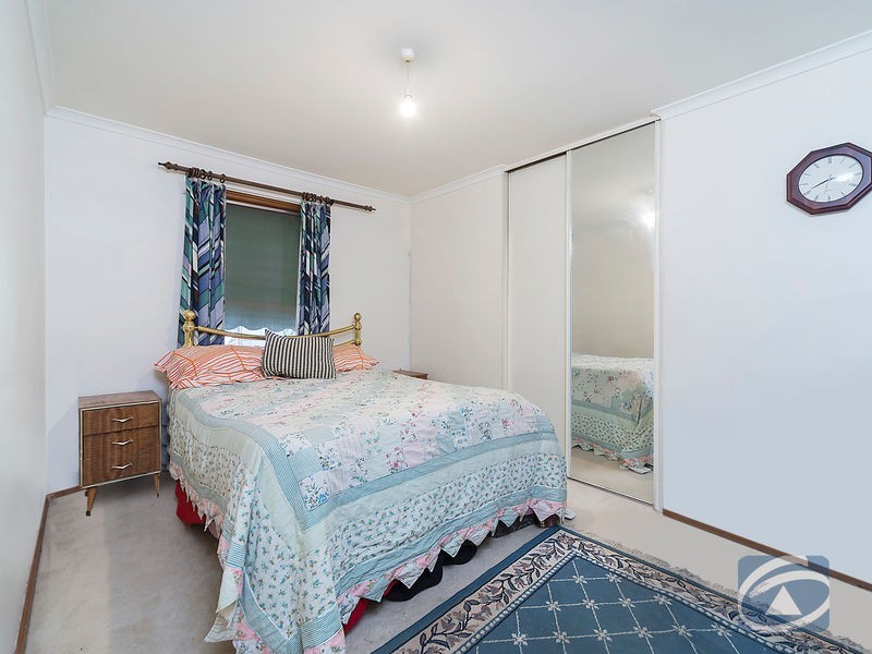 4 Paginton Crescent, Elizabeth East SA 5112