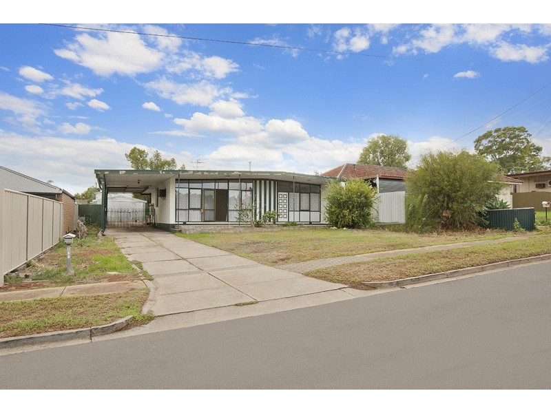 214 Kesters Road, Para Hills SA 5096