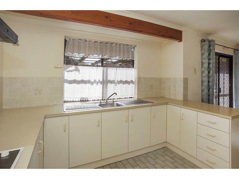 4 Marnhull Street, Elizabeth Grove SA 5112