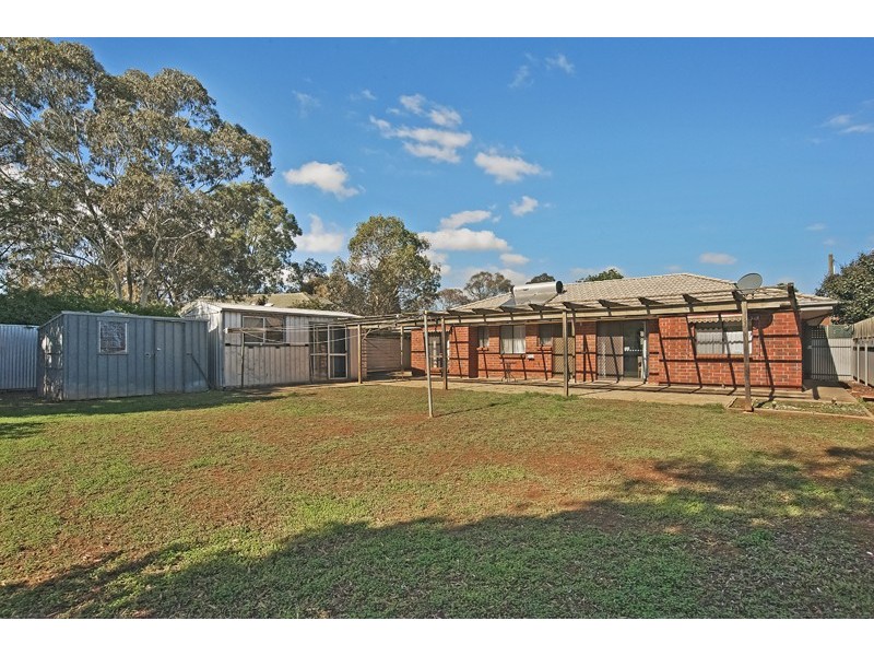 4 Marnhull Street, Elizabeth Grove SA 5112