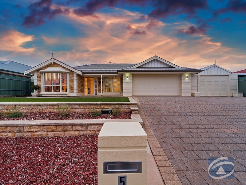 5 Galleon Close, Blakeview SA 5114