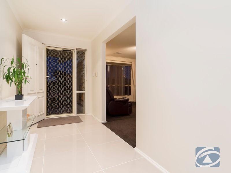 5 Galleon Close, Blakeview SA 5114