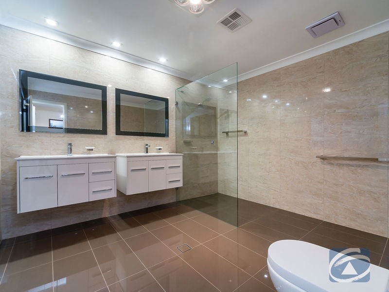 5 Galleon Close, Blakeview SA 5114