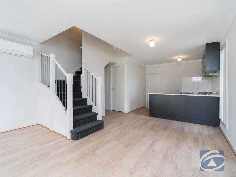 1/16 Swinden Cres, Blakeview SA 5114