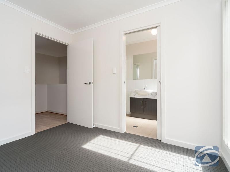 14/16 Swinden Cres, Blakeview SA 5114