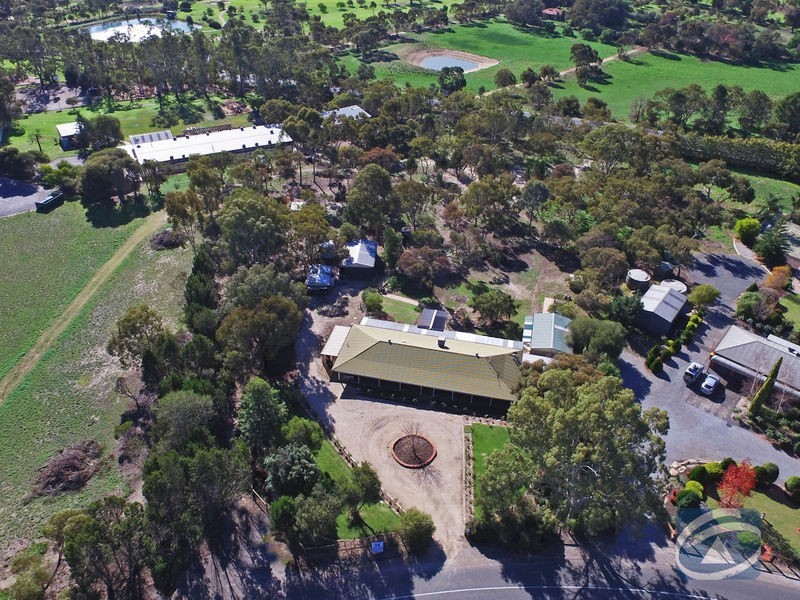 27 The Barracks, Cockatoo Valley SA 5351