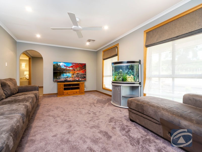 27 The Barracks, Cockatoo Valley SA 5351