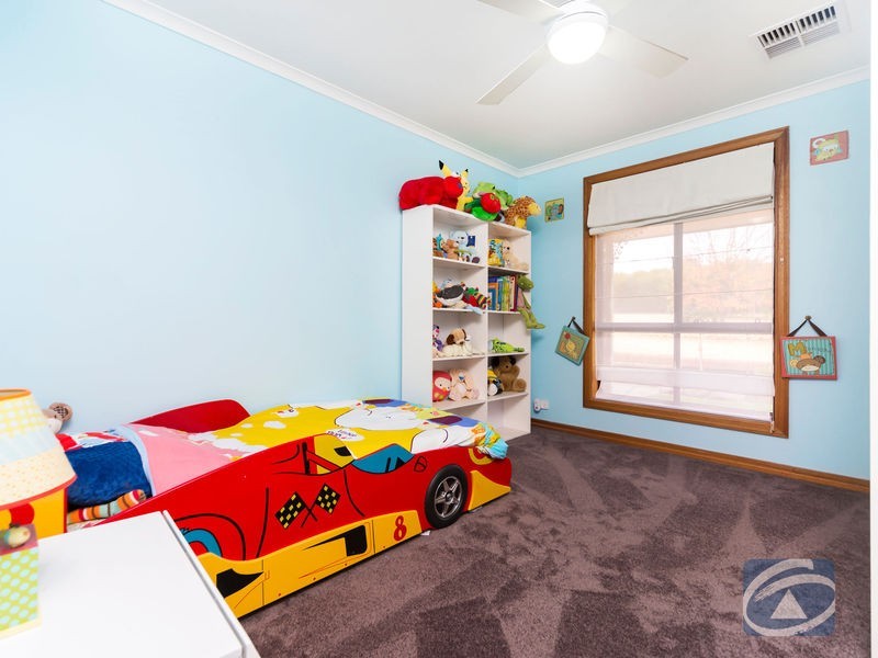 27 The Barracks, Cockatoo Valley SA 5351