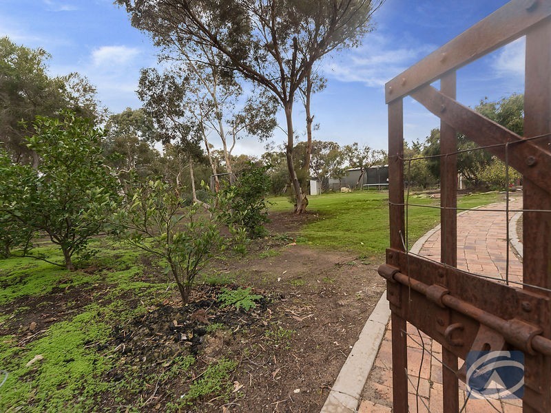 27 The Barracks, Cockatoo Valley SA 5351
