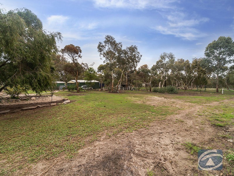 27 The Barracks, Cockatoo Valley SA 5351