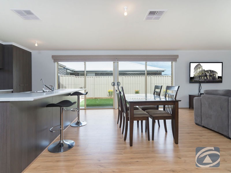 10. Lawes Terrace, Reid SA 5118