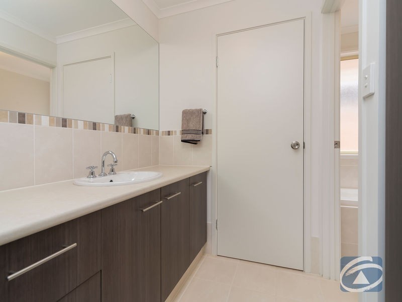 10. Lawes Terrace, Reid SA 5118