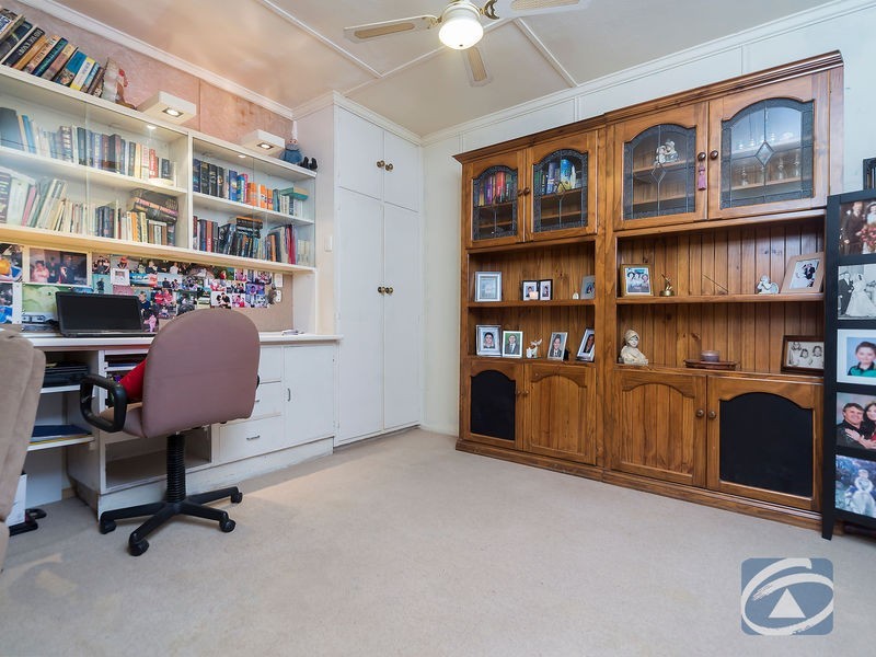 6 Curlew Crescent, Thompson Beach SA 5501