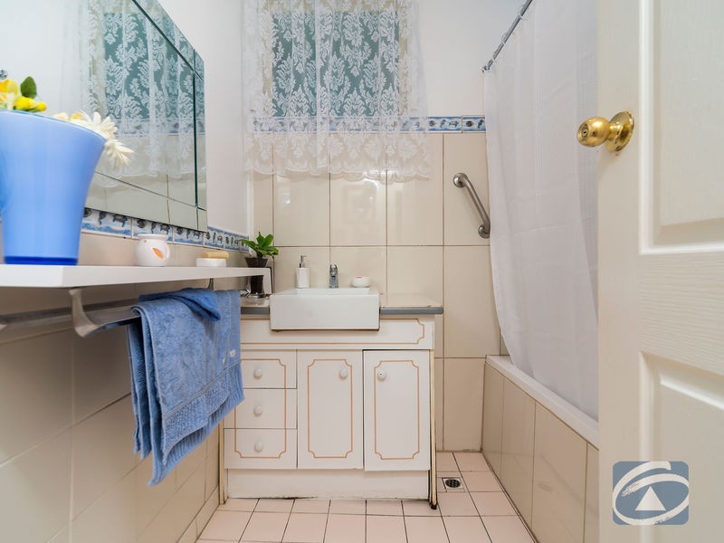 6 Curlew Crescent, Thompson Beach SA 5501