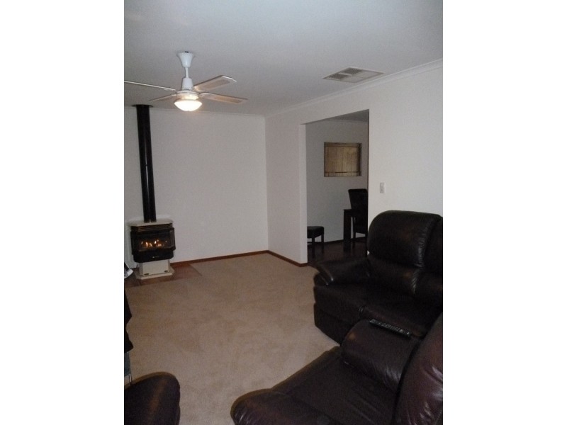 .12 Baldock St, Evanston Park SA 5116