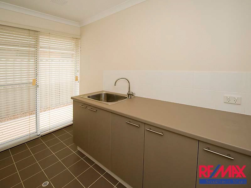 31 Archdale Loop, Piara Waters WA 6112